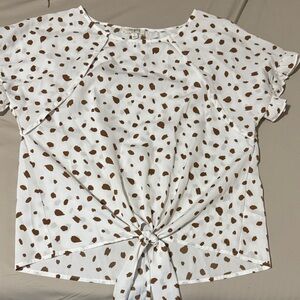 Umgee White and Brown Spotted Blouse